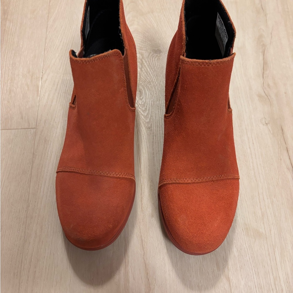 Women's Suede Ankle Boots - Rust/terracotta - Picture 2 of 5